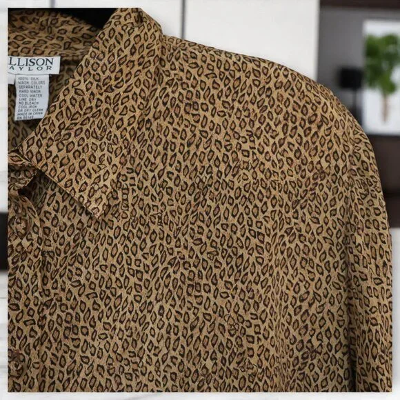 Vintage 100% Silk Long Sleeves Cheetah Print Button-Up Blouse - Picture 3 of 4